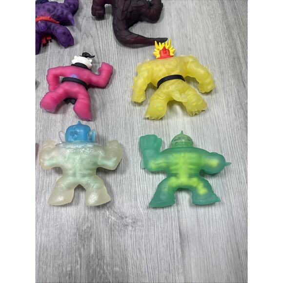 Heroes of Goo Jit Zu Glow Shifters, Dino X-Ray, Hero Pack ect 8 Count - Picture 7 of 9